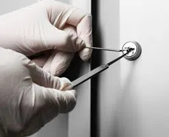 Lock Key Store Fellsmere, FL 772-208-8813 Lock Key Store Fellsmere, FL 772-208-8813 - 14-Eviction-Locksmith